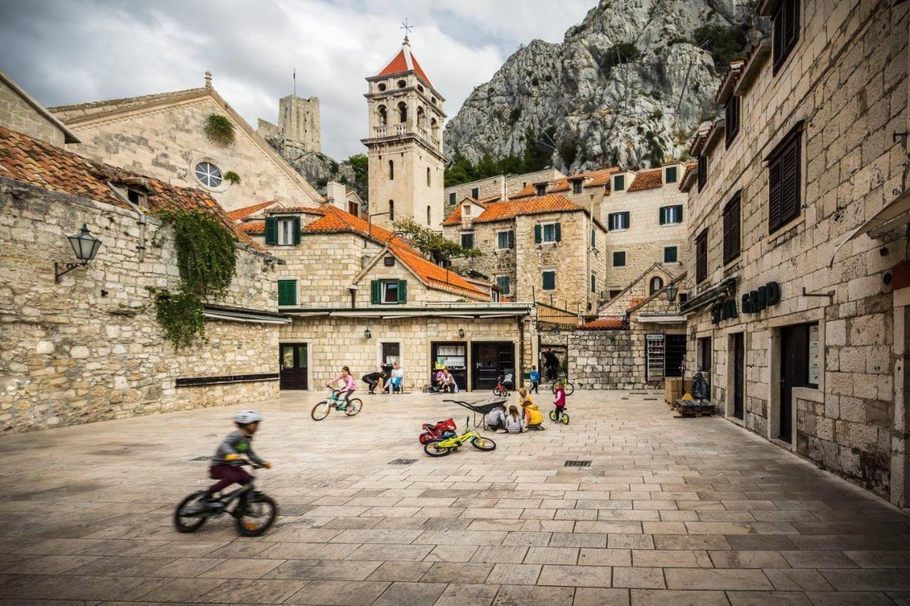 Apartments Joko Omiš Esterno foto